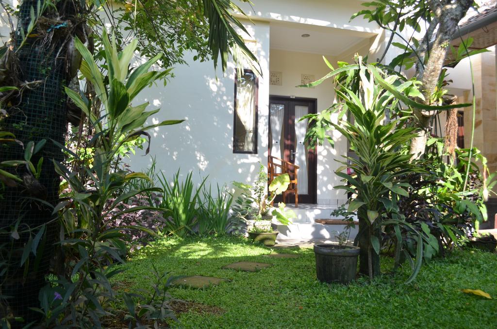 Wijaya Guest House Ubud Exterior photo