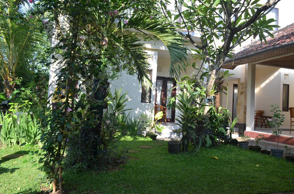 Wijaya Guest House Ubud Exterior photo